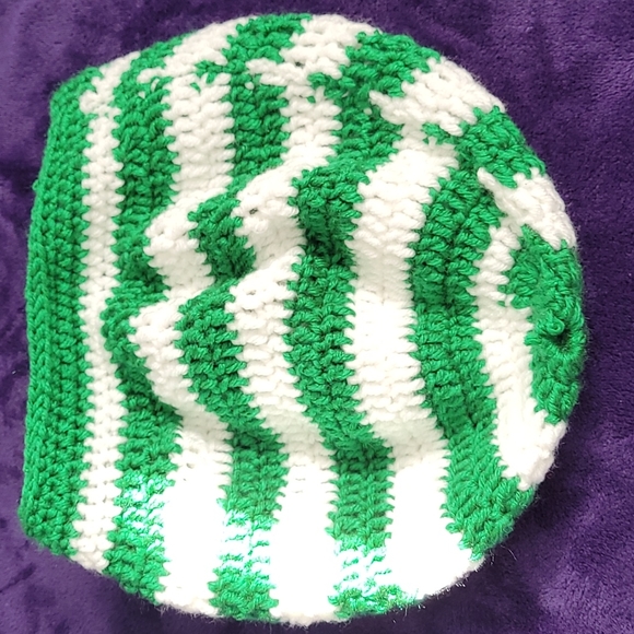 crochet hat - Picture 2 of 5